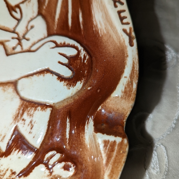 Fliston Barney ceramic ashtray.v - Picture 4 of 7